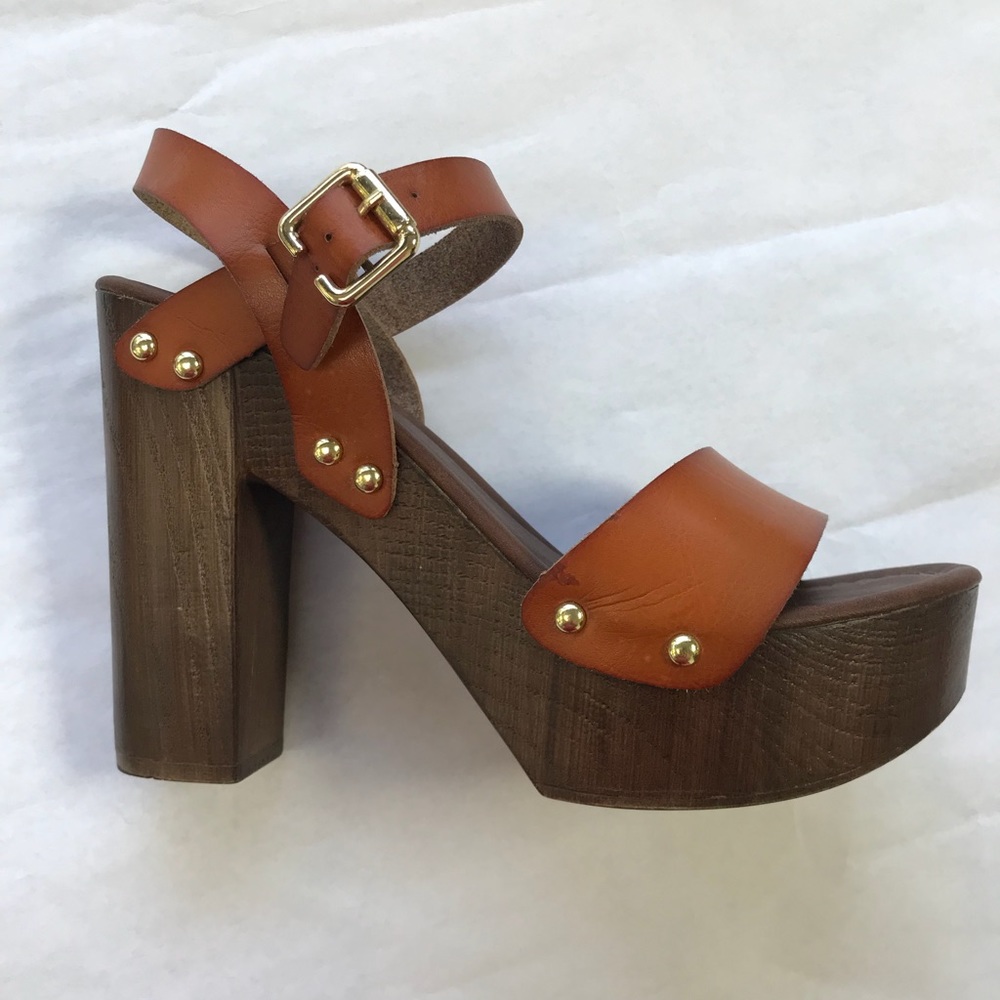 Cognac Faux Wood Platform Heel